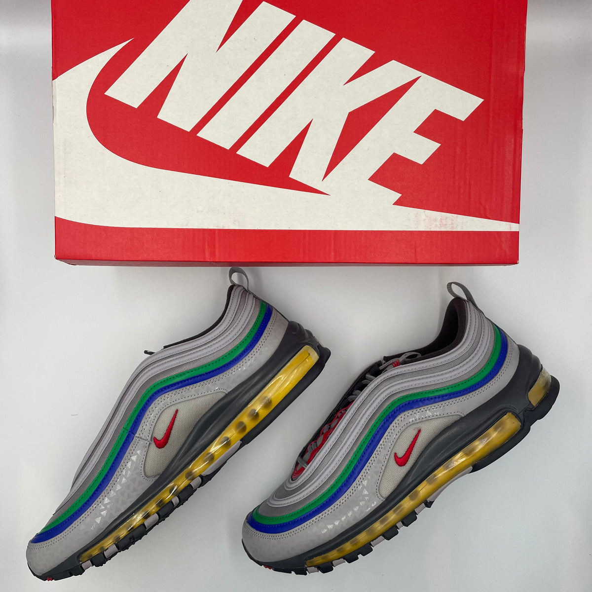 nintendo air maxes