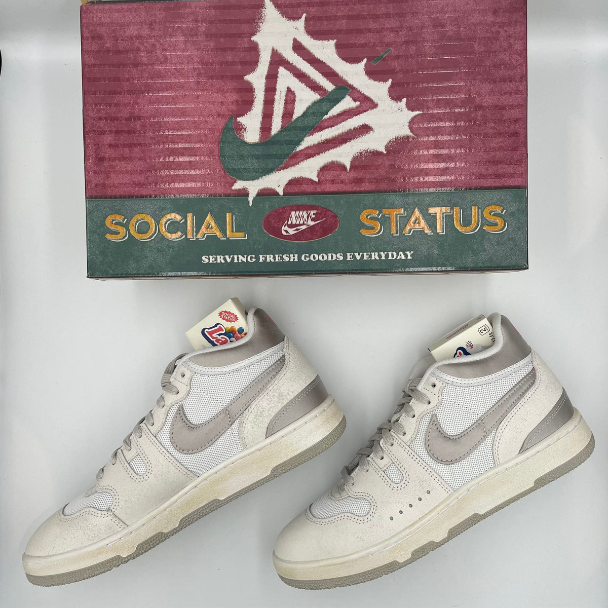 Social Status Nike Attack 