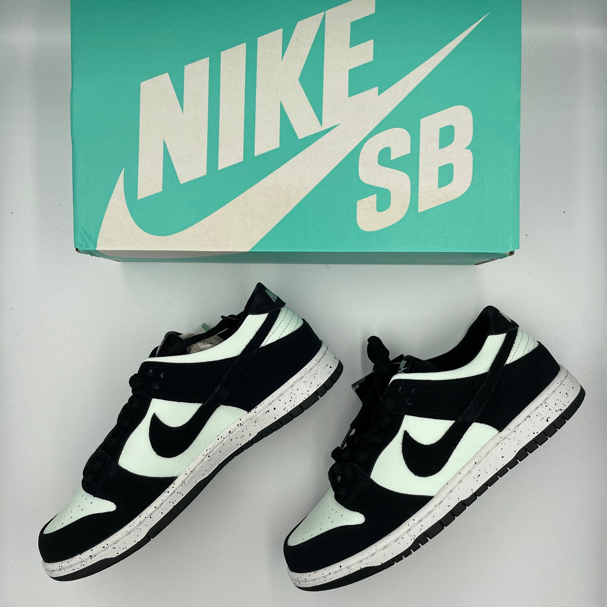 Nike SB Dunk Low 