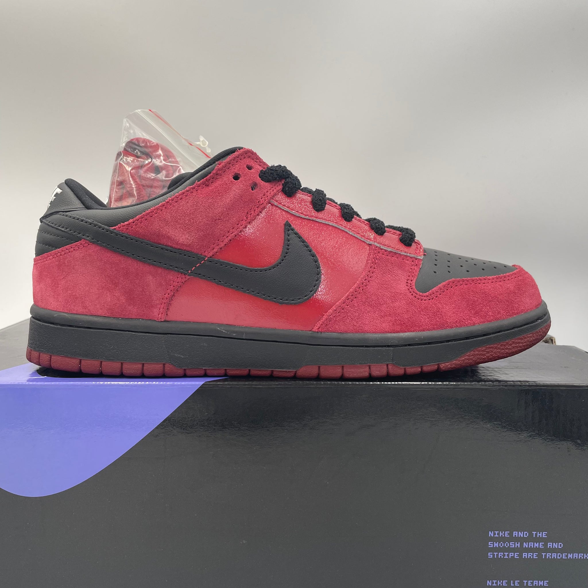 靴 Nike Dunk SB Low \"Milli Vanilli\" Nike SB Dunk Low Milli Vanilli Men's - 304292-602 - US