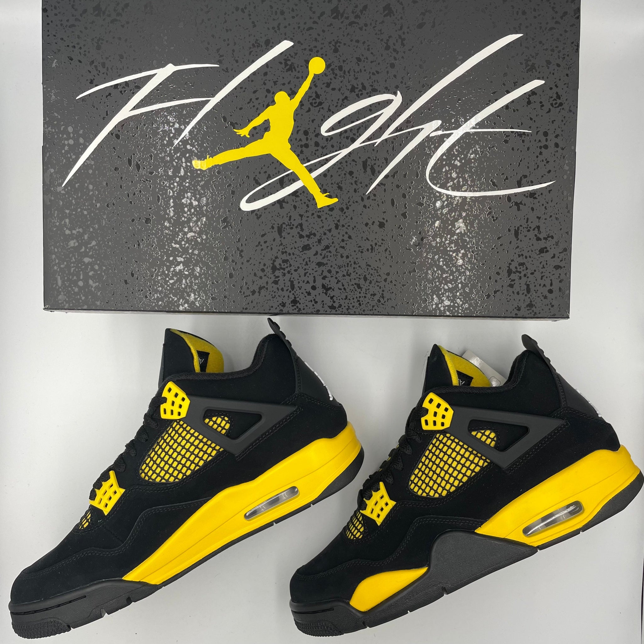 AIR JORDAN 4 RETRO BLACK/WHITE-TOUR YELLOW NOIR/JAUNE TOUR/BLANC