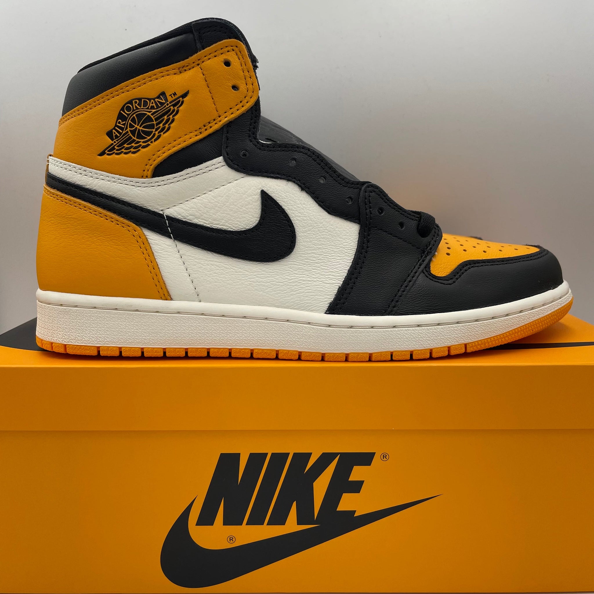 ナイキ Air Jordan 1 Retro High OG Taxi 10㎝ JORDAN BRAND AIR JORDAN 1 RETRO HIGH OG TAXI/BLACK-SAIL 22FA