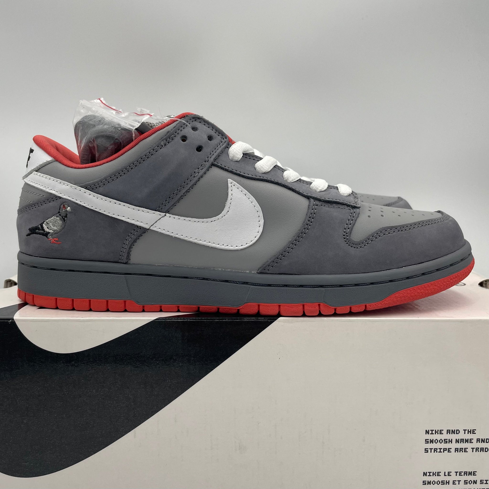 NIKE DUNK LOW SB PRM ダンクSB 28.5 NIKE SB DUNK LOW PRM SEATTLE SUPERSONICSが11/27、11/28に国内