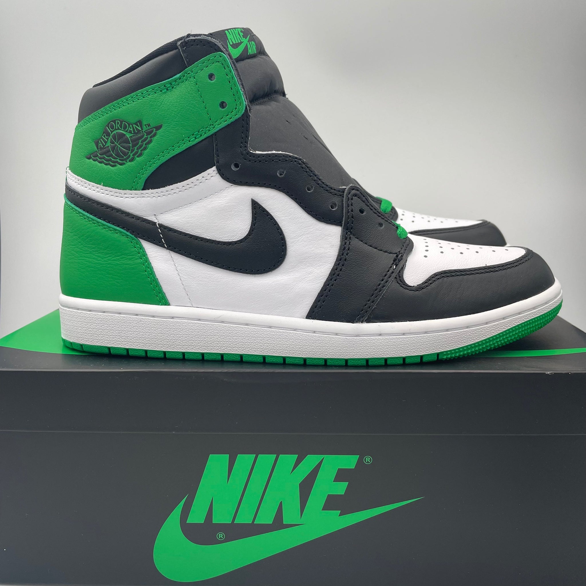 Nike Air Jordan 1 Retro High OG 